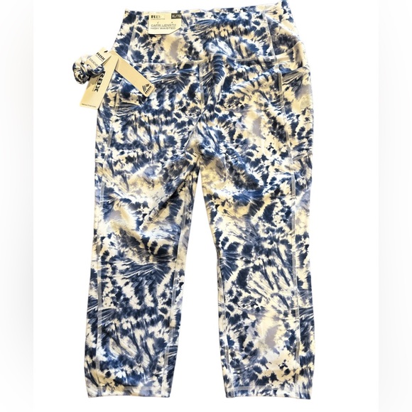 ⭐️NWT⭐️RBX Super Soft Tie Dye Workout/Leggings **Includes matching scrunchee** - Picture 4 of 6